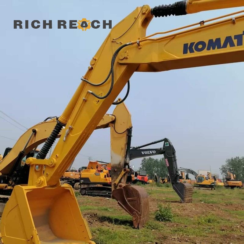 Rear view of a 2018 Komatsu PC450-8 excavator listed for $52,778 for sale